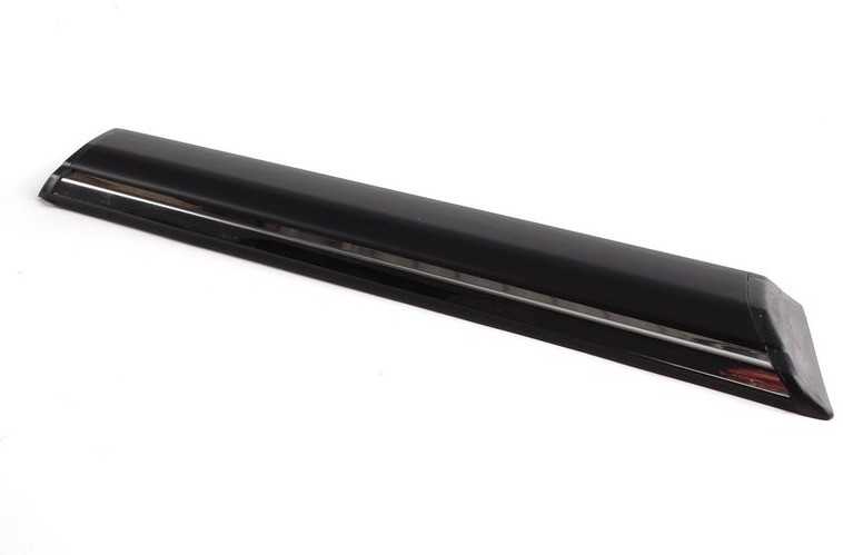 BMW E24 PRIEKINIS KAIRYSIS SPARNAS ORIGINALUS 51131904453