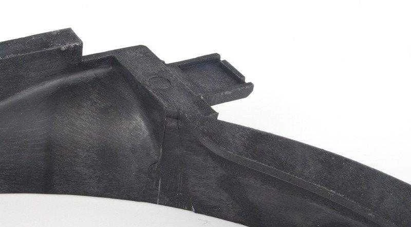 Bmw E30 3 Radiatoriaus Ventiliatoriaus Gaubtas Originalus 17111177685
