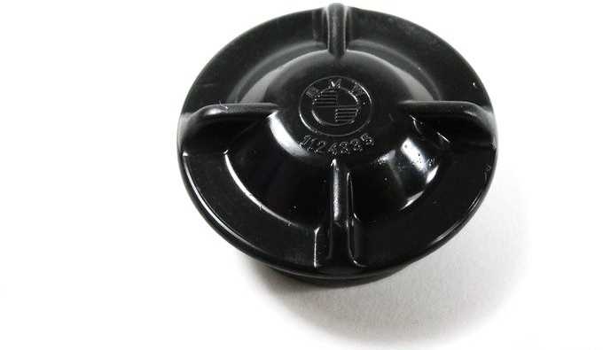 BMW E30 dangtelio dangtelis Originalus 31331124335