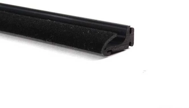 BMW E30 dešinės pusės lango sandariklis originalus 51361922168