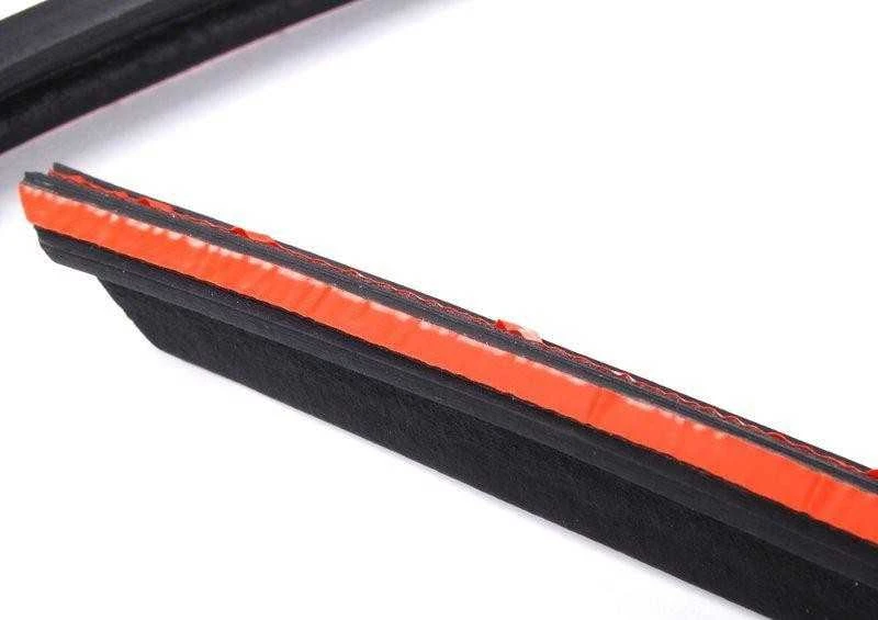 BMW E30 Dešinysis Tarpiklis Originalus 51712233122