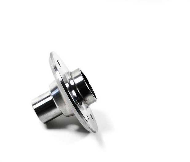 BMW E30 E36 318i 325e 325e 325es 325i 325is Galinio tilto stebulė 33411131121 Originali