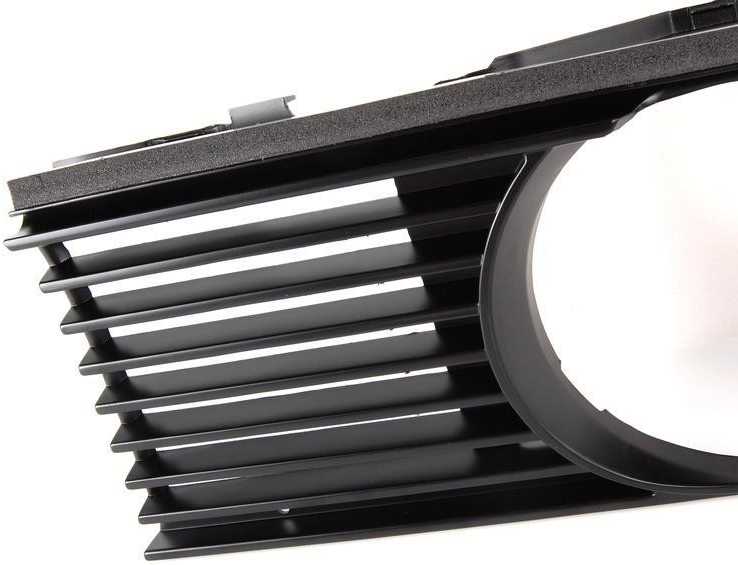Bmw E30 Kairys Priekinis Žibintas Grilis 51131945885
