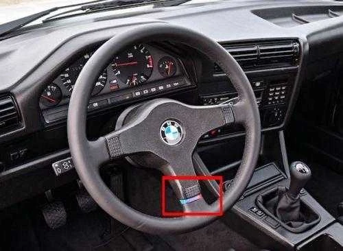 BMW E30 M3 E28 M5 E34 E28 E34 E24 E32 M Tech ženkliukas ant vairo originalus 32331155957