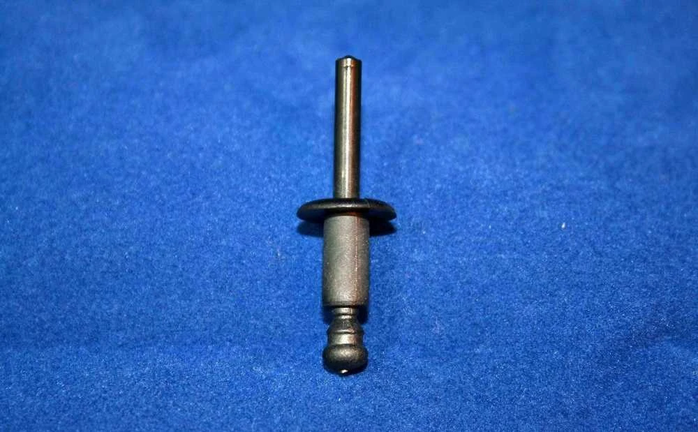 Bmw Rivetas E30 E46 Z3 E36 Originalus 51111942789