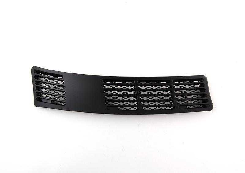 BMW E30 variklio dangčio gaubto priekinio stiklo grotelės Dešinysis originalus 51131904572