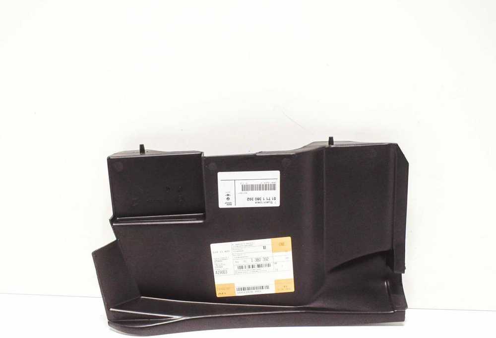 Bmw E30 Variklio Vynio Kabeliu Rinkinys Originalus 51711380392