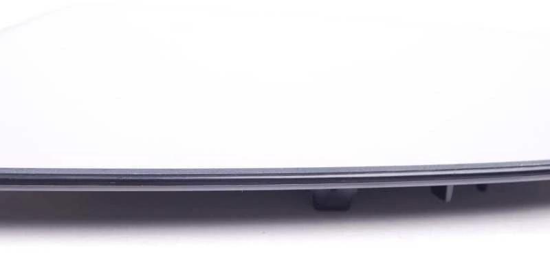 BMW E30 viršutinė galinio lango apdailos detalė originali 51311968447