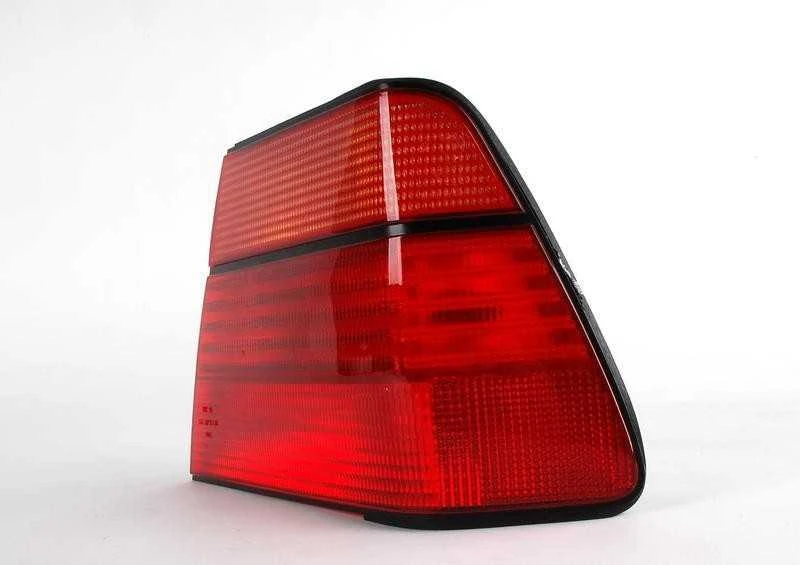 BMW E31 840i 840Ci 850Ci 850CSi Galinės Lempos Išorinė Dešinė Originali