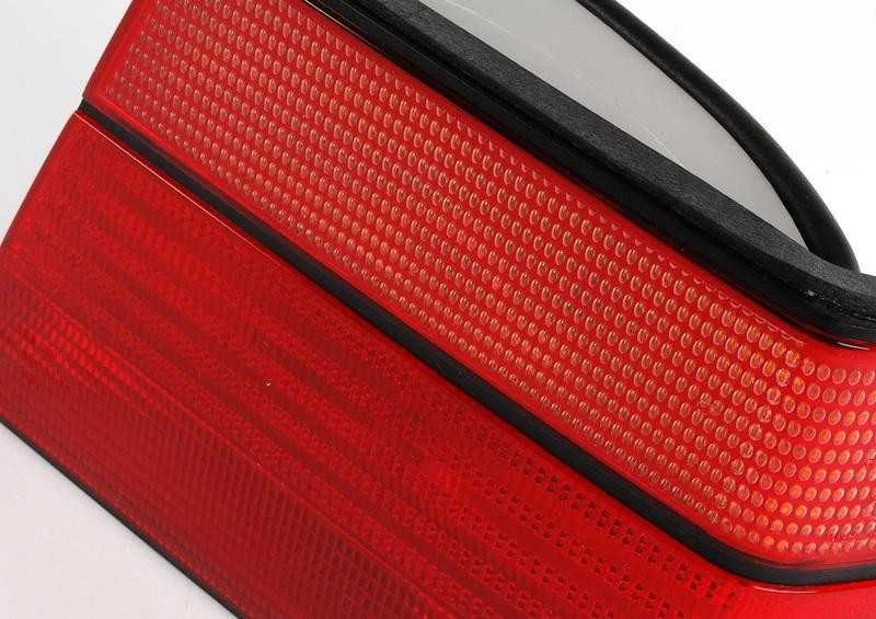 BMW E31 840i 840Ci 850Ci 850CSi Galinės Lempos Išorinė Dešinė Originali
