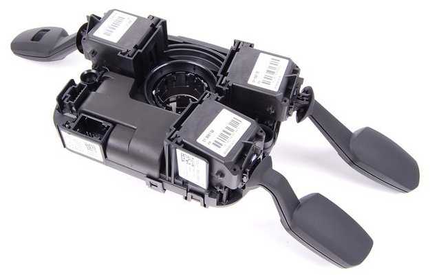 BMW E34 E32 735i 750iL 535i M5 galinio šoninio žibinto objektyvas su lemputės lizdu originalus 63141376978