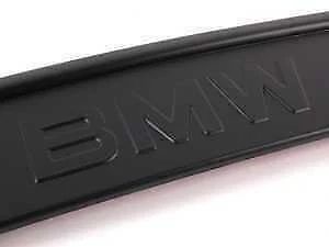 BMW E34 valstybinio numerio ženklo šalinimo plokštė originali 51112232451