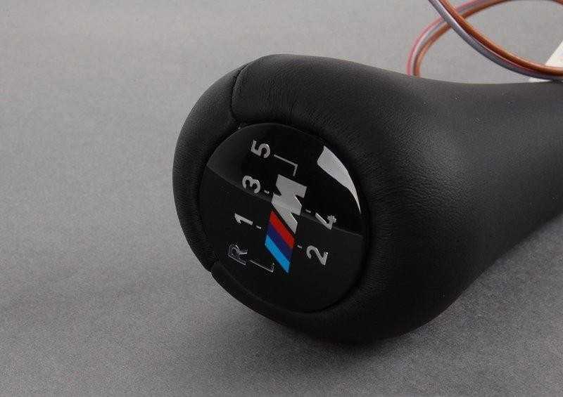 BMW E36 apšviesta 5 greičių pavarų perjungimo rankenėlė originali 25112229895
