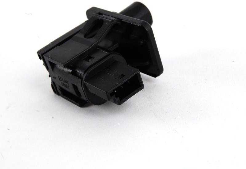 BMW E36 bagažinės šviesos jungiklis Originalus 61318360464