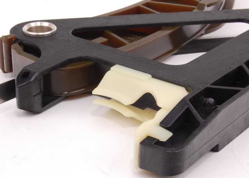 BMW E36 E34 Tarpiklis alyvos slėgio jungiklis su alyvos filtro korpusu Originalus 11421738409