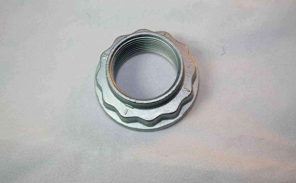 BMW E36 E46 E60 ašies veržlė originali 33411133785A