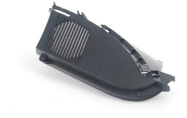 BMW E36 galinio garsiakalbio apdaila dešinė originali 51438189204