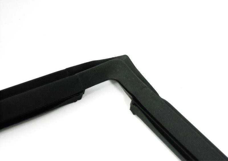 BMW E36 Priekinio stiklo apvadas Trim Seal Original 51311977277