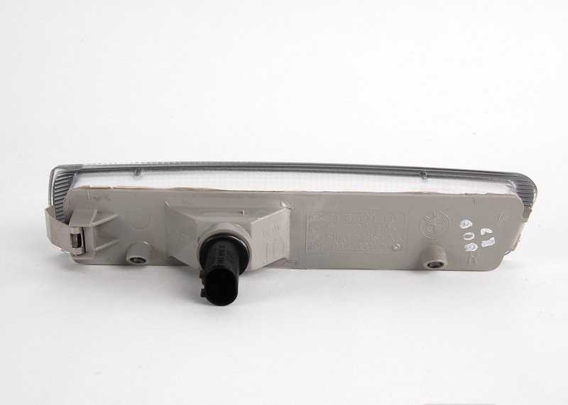 BMW E36 priekinis bamperis dešinės pusės atšvaitas originalus 63148400410