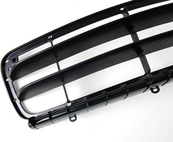 BMW E36 Z3 97-02 Priekinis centrinis bamperio dangtis grotelės juodas originalus 51118399335