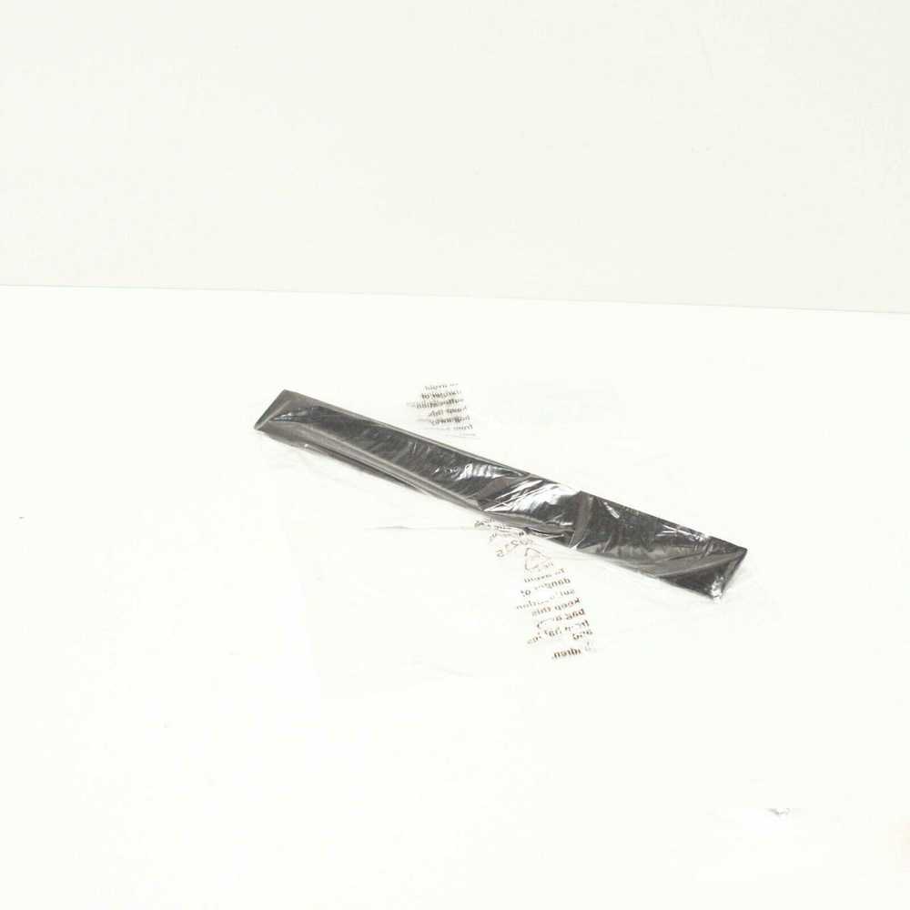 BMW E38 dangtelio juostelė dešinė originali 51138125832