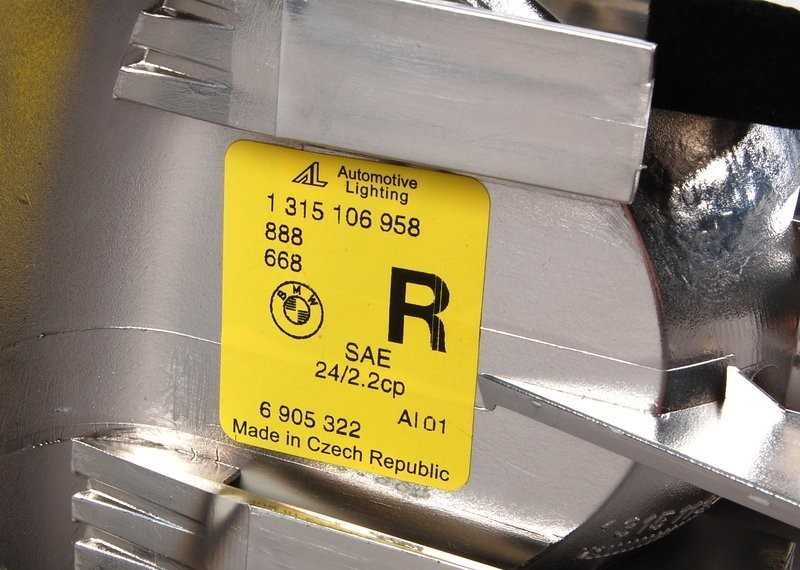 BMW E38 priekinis dešinės pusės baltas posūkio indikatorius originalus 63136905322