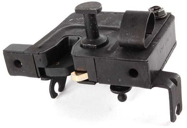 BMW E38 variklio dangčio fiksatorius kairėje pusėje 51238164763