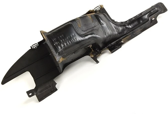 Bmw E39 5 Kairioji Variklio Dangčio Plokštė Originalus 51718188813