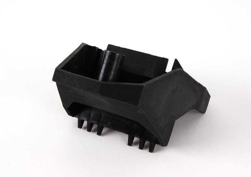 BMW E39 E38 Apatinis Dešinysis Radiatoriaus Tvirtinimo Laikiklis Originalus 17111737707