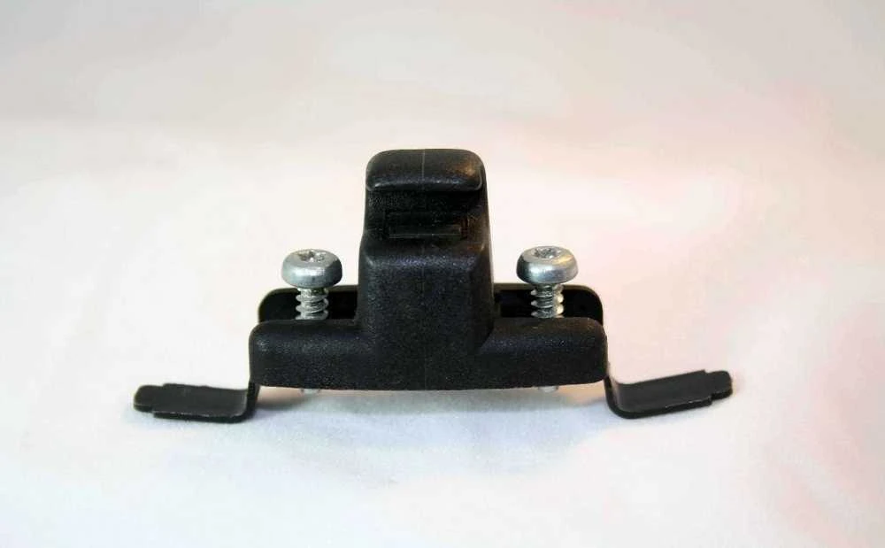 BMW E39 E67 E53 saulės skydelio laikiklis originalus 51169151525