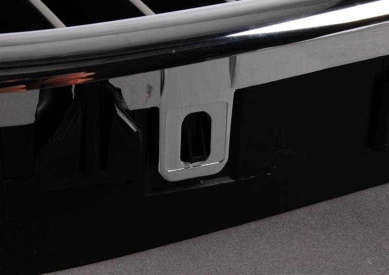 BMW E39 Inksto grotelės dešinėje pusėje originalios 51132497262