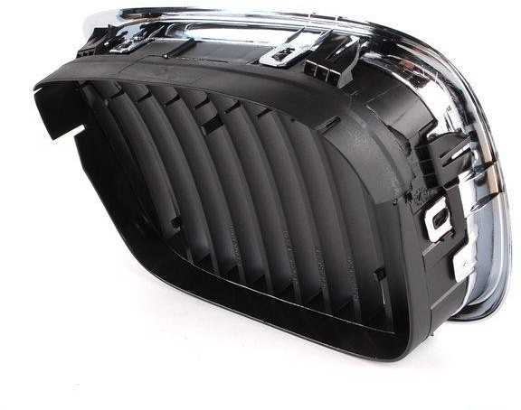 BMW E39 Inksto grotelės kairėje pusėje originalios 51132497261