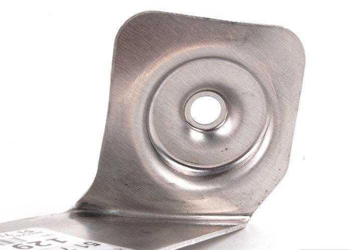 BMW E39 kronšteinas po grindų danga Dešinysis originalus 51718203919