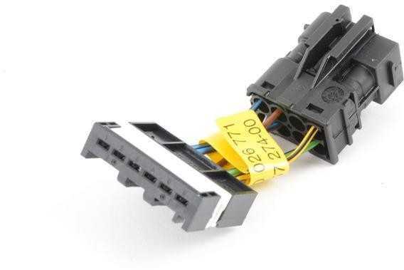 BMW E39 LED galinio žibinto adapteris dešinėje pusėje originalus 63120026771
