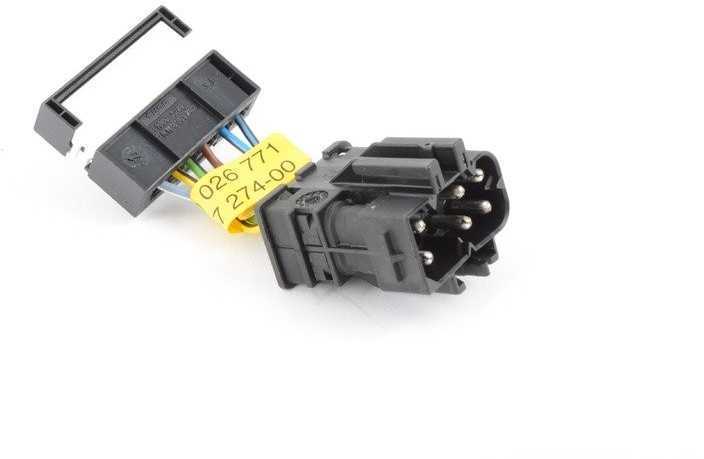 BMW E39 LED galinio žibinto adapteris dešinėje pusėje originalus 63120026771