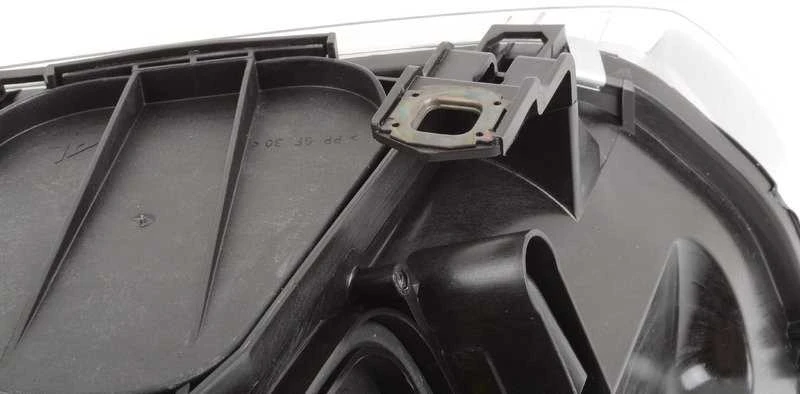 BMW E39 lemputės lizdas trečiajam stabdžių žibintui originalus 63258375599