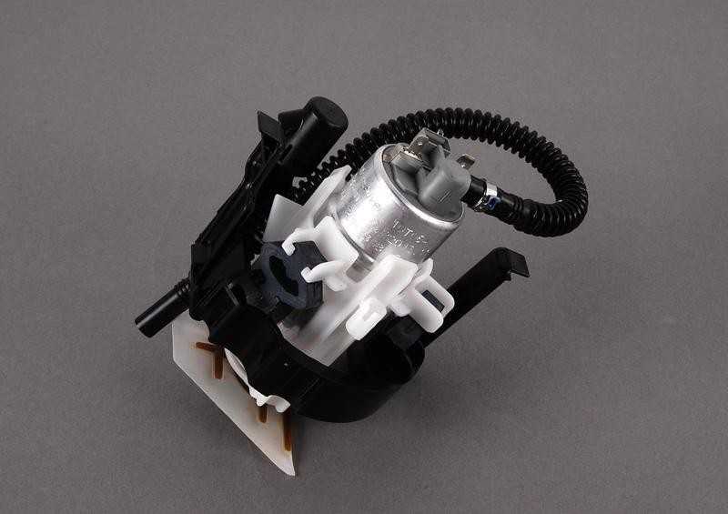 BMW E39 M5 2000-2003 m. Kuro siurblys - įsiurbimo į baką įtaisas 16146752369 Originalus
