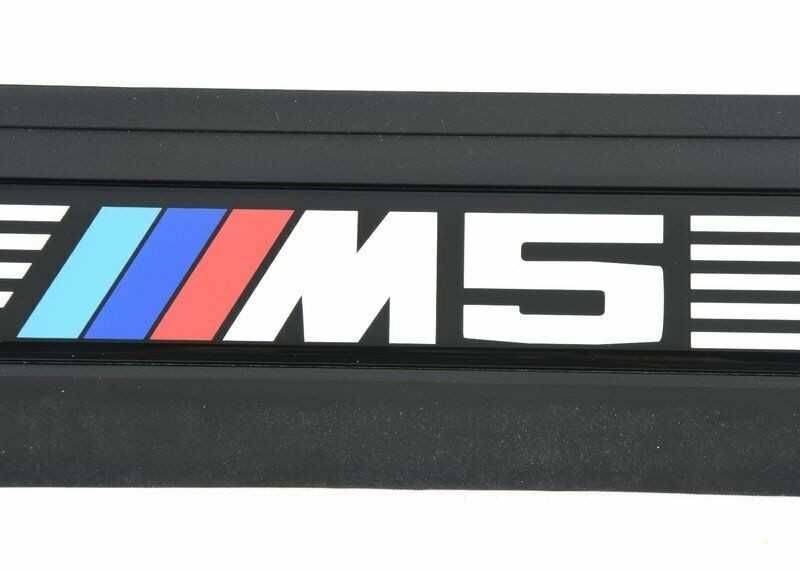 BMW E39 priekinio kairiojo įėjimo dangtelis originalus 51472466367