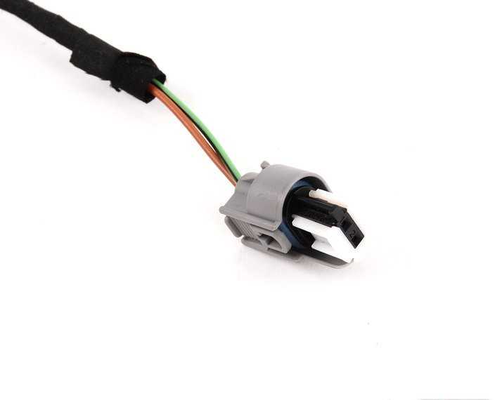 BMW E39 priekinio stiklo plovimo žarna originali 61608364209