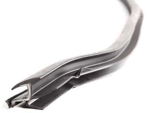BMW E39 priekinio stiklo viršutinė apdailos detalė Originali 51318172745
