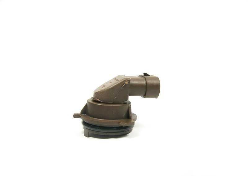 BMW E39 sedano ir universalo adapterio priekinių žibintų tolimųjų šviesų adapteris originalus 63126904051