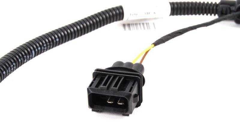 BMW E39 variklio korpuso adapterio laidas Originalus 12514592703