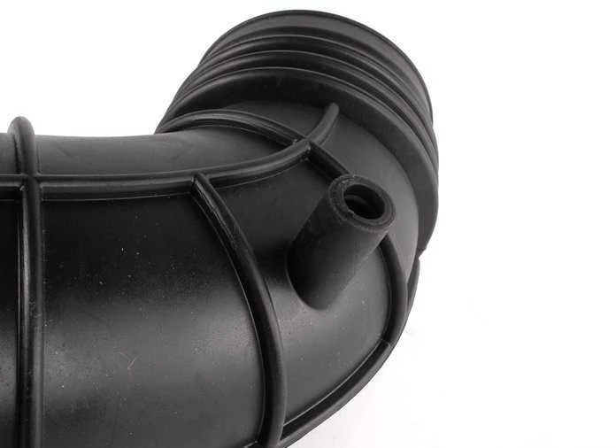 BMW E39 variklio oro įsiurbimo žarna originali 13547505838