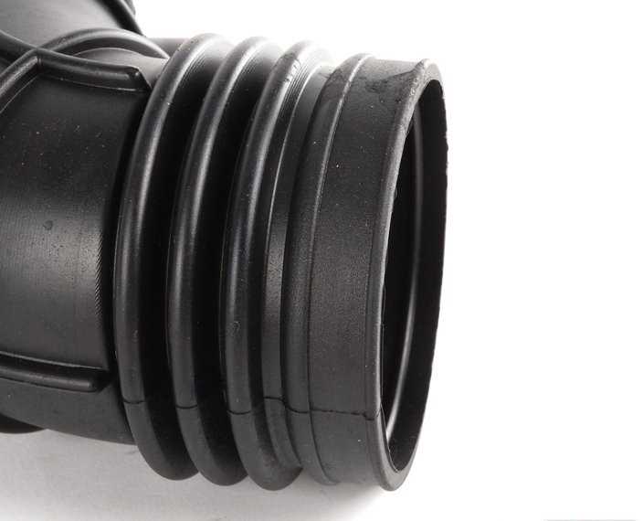 BMW E39 variklio oro įsiurbimo žarna originali 13547505838
