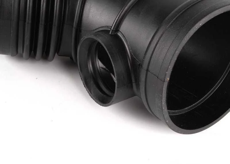 BMW E39 variklio oro įsiurbimo žarna originali 13547505838