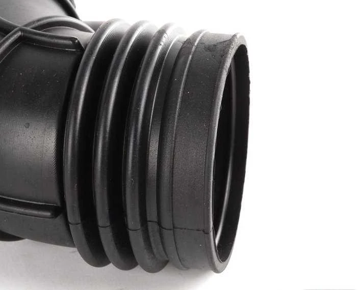 BMW E39 variklio oro įsiurbimo žarna originali 13547505838