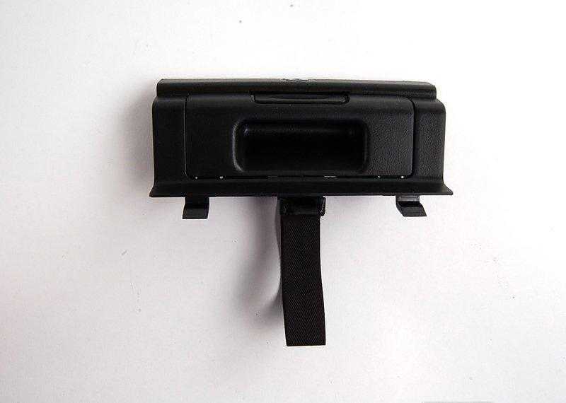 BMW E46 3' Recessed Handle Originalus 51478245316