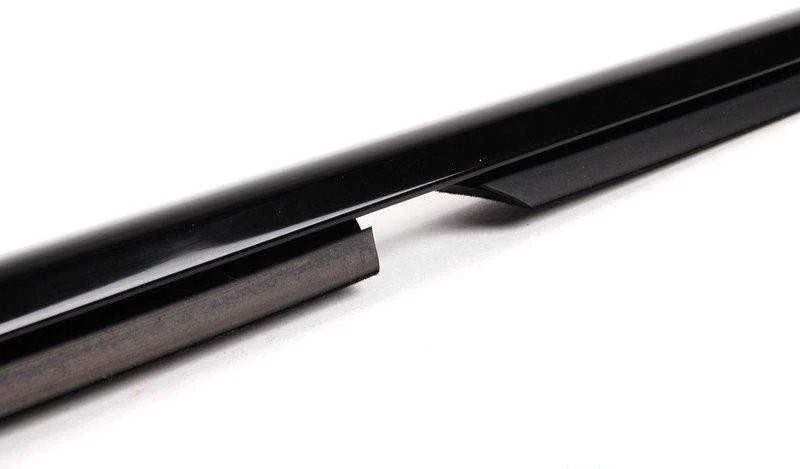BMW E46 3' Schachtabdeckung Aussen Links Originalus 51342695291