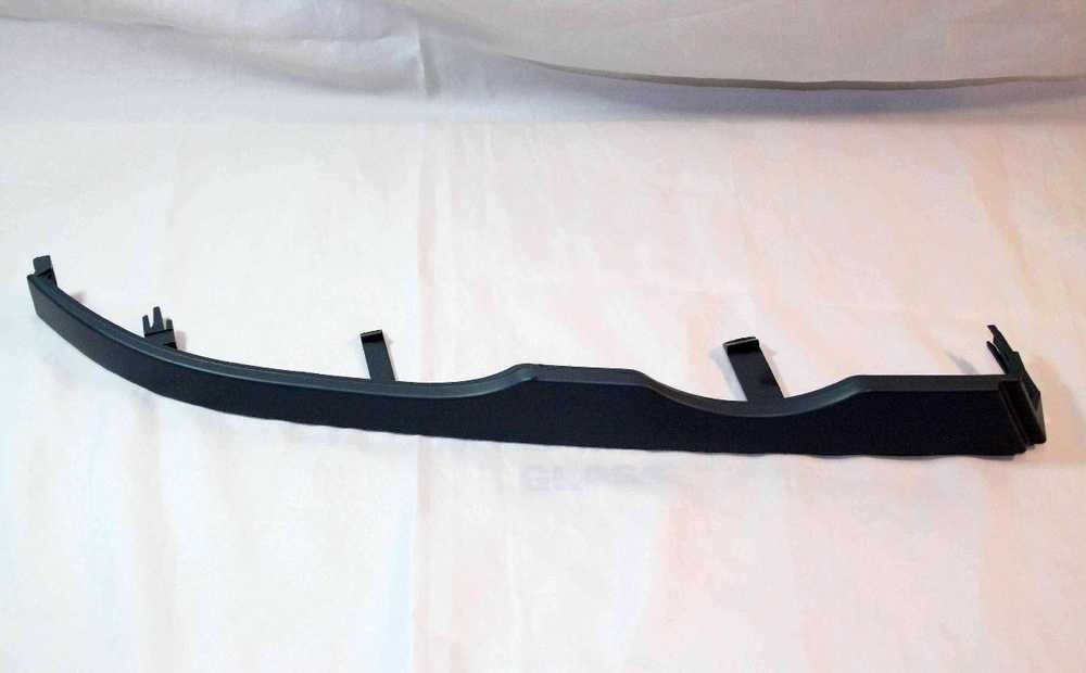 BMW E46 apatinio žibinto apdaila dešinė originali 51138208680