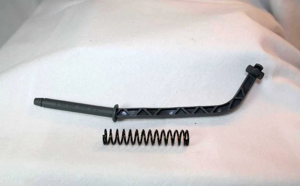 BMW E46 apdailos skydelio galinės kameros sekiklio dešinės pusės remonto komplektas originalus 51437147720